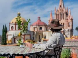 Suite de Lujo con Terraza Panorámica