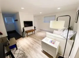 Small Private Studio at Kitsilano Beach