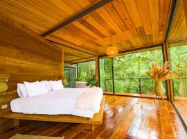 Cedro Amazon Lodge，位于Mera的酒店