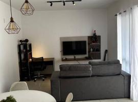 Verão na Praia Brava 100 mts Mar，位于伊达贾伊的酒店