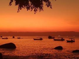 Casa Quintal - Pé na Areia - Araçatiba Ilha Grande，位于阿拉夏奇巴海滩的别墅