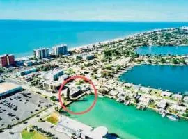 Madeira Beach 2 bedroom Waterfront Condo With Dock