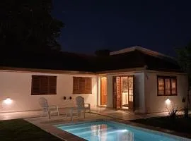 Casa Franklin, A media cuadra de la laguna!