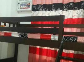 4jMarte Home Stay，位于伊穆斯的酒店
