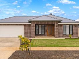 Popular Luxury Villa Kialla Shepparton，位于Kialla的酒店