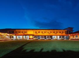 Bandipur Heritage Village Resort，位于Maddūr的酒店
