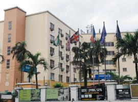 Golden Tulip Hotel Port Harcourt -GTPH，位于哈科特港的Spa酒店