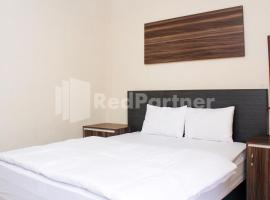 Hotel Baby Angel Dieng Mitra RedDoorz，位于Garung的酒店