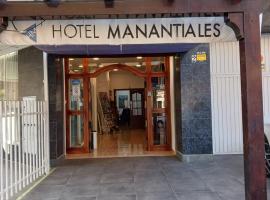 Hotel Manantiales Torremolinos，位于多列毛利诺斯多列毛利诺斯市中心的酒店