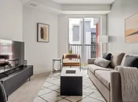 Redwood City 1BR w Gym WD next to Caltrain SFO-1046