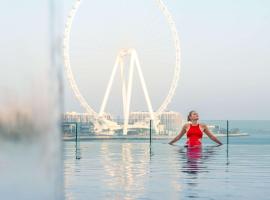 索菲特迪拜朱美拉海滩酒店，位于迪拜迪拜飞溅水上乐园附近的酒店