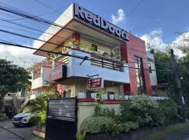 RedDoorz near Mariners Legazpi，位于黎牙实比的酒店