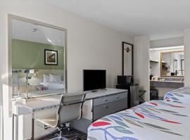 Garnet Inn & Suites, Morehead City near Atlantic Beach，位于莫尔黑德城的酒店