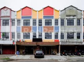 Hotel Capital Cikokol RedPartner，位于Kebun Nanas的酒店