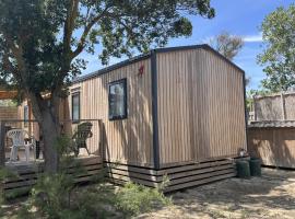 LES DUNES - TORREILLES - Chez Cassandre et Nico，位于托尔雷莱的露营地