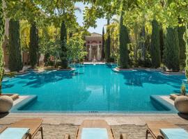 Anantara Villa Padierna Palace Benahavís Marbella Resort - A Leading Hotel of the World，位于埃斯特波纳火烈鸟高尔夫球场附近的酒店