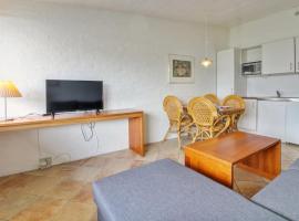 Apartment Wemund - 500m from the sea in Western Jutland by Interhome，位于拉科克的酒店