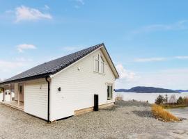 Lovely Home In Sknevik With Wifi，位于Skånevik的酒店