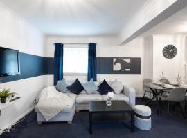 Modern 4 bedroom Burnham Slough，位于伯纳姆的酒店