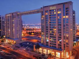 迪拜克里克万豪行政公寓，位于迪拜德拉钟楼附近的酒店