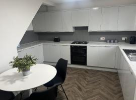 Duplex Flat Bedworth Town Centre，位于贝德沃思的公寓