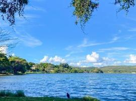 Casa na Orla de Lagoa Santa，位于圣湖镇的酒店