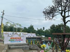 Anadas Garden & Glamping，位于Pagaralam的酒店