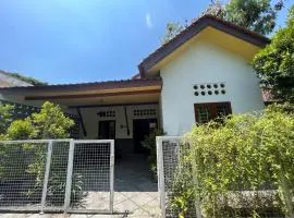 Homestay Jogja Rumah Obit By Simply Homy