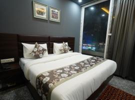 Posh Garden Inn Artemis Hospital Road Gurgaon，位于古尔冈的酒店