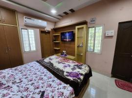SCK Home Stay，位于海得拉巴的酒店