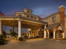 Comfort Suites Oceanside Camp Pendleton Area，位于奥欣赛德的酒店
