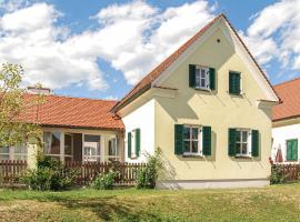 Lovely Home In Bad Waltersdorf With House A Panoramic View，位于巴德瓦尔特斯多夫的酒店