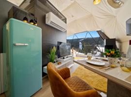 Glamping Špindl One&Only，位于什平德莱鲁夫姆林的豪华帐篷