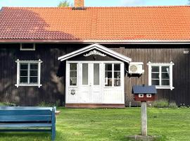 4 star holiday home in TRÖNÖDAL-By Traum，位于Vallsta的酒店