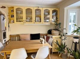 Holiday home INGARÖ V，位于Grönskan的酒店