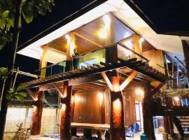 188 Teak House บ้านต้นสัก