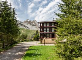 Snö Hotel Candanchú，位于坎丹奇奥的酒店