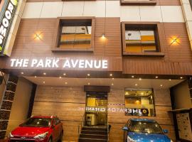 THE PARK AVENUE HOTEL - Business Class Hotel Near Central Railway Station Chennai Periyamet，位于钦奈的酒店