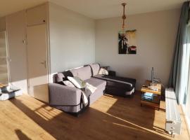 Sunny apartment directly on the Heegermeer，位于希格的酒店