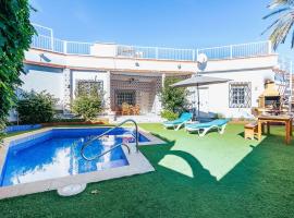 Chalet en el Mar Menor (Cartagena) con Piscina Privada y 4 dormitorios，位于卡塔赫纳的酒店