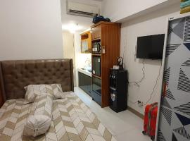 Tokyo Riverside Apartment Studio at PIK2，位于Gedong的酒店