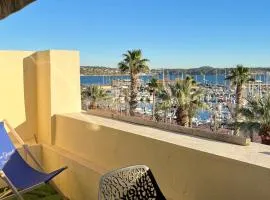 Appartement sur le port vue Mer