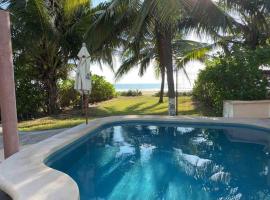 Casa Mana: Beachfront Home w/pool on Playa Blanca，位于锡瓦塔塔内霍的酒店
