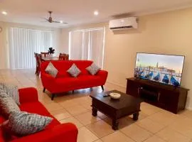 4 bedroom entire house in Raceview,QLD 4305