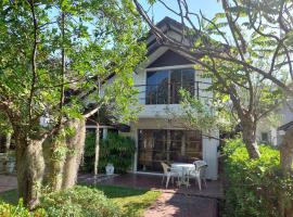 Oceanside Place，位于罗勇的酒店