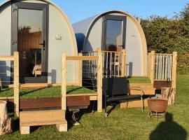 "PONY POD" at Nelson Park Riding Centre Ltd - GLAMPING POD also available the fox pod and Trailor Escapes- BIRCHINGTON, RAMSGATE, BROADSTAIRS MARGATE，位于Kent的豪华帐篷