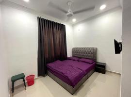 Qiu's Event House Std Double Room，位于Kuala Berang的酒店