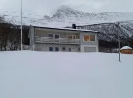 Skogstad Ferie og fritid，位于特罗姆瑟的酒店