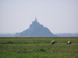 Charmante Maison de Pêcheur en baie du Mont Saint Michel，位于Genêts的酒店