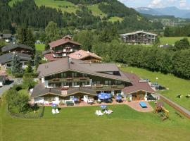 Alpenhotel Landhaus Küchl，位于蒂罗尔-基希贝格法勒卡姆缆索附近的酒店